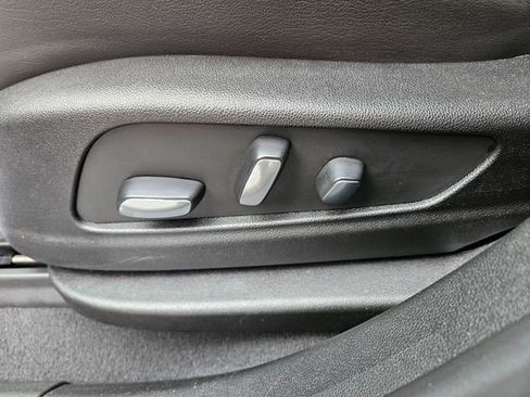 Certified 2025 Cadillac XT5 Premium Luxury image 10