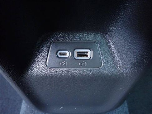 Used 2021 Buick Envision Preferred AWD/4WD image 10