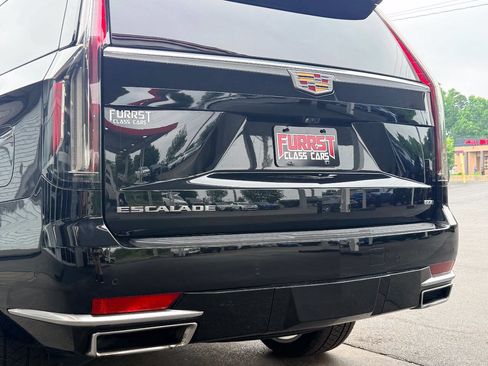 Used 2022 Cadillac Escalade Premium Luxury AWD/4WD image 8