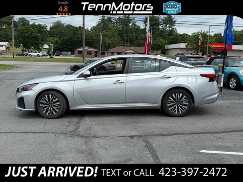 Used 2023 Nissan Altima 2.5 SV FWD image 8