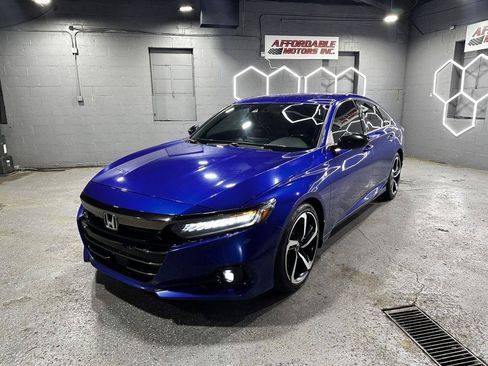 Used 2021 Honda Accord Sport image 2