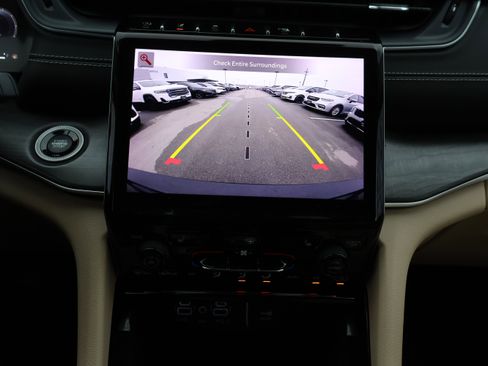 Used 2021 Jeep Grand Cherokee L Limited image 27