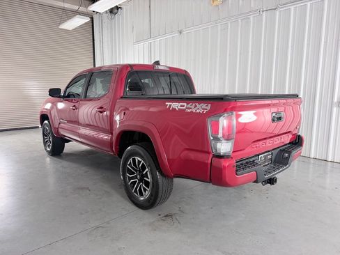 Used 2022 Toyota Tacoma TRD Sport w/ TRD Premium Sport Package AWD/4WD image 7