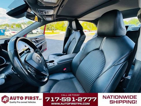 Used 2022 Toyota Camry SE image 9