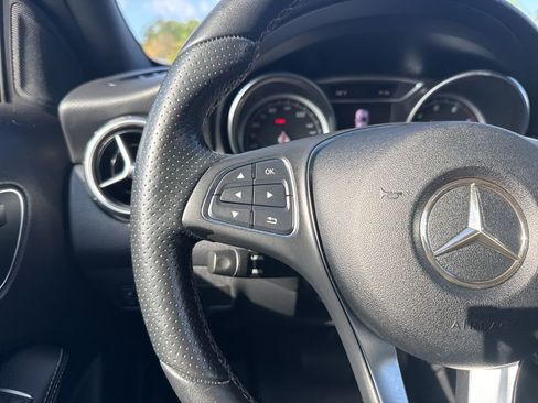 Used 2018 Mercedes-Benz GLA 250 4MATIC image 15