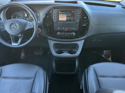 Used 2023 Mercedes-Benz Metris Passenger image 3