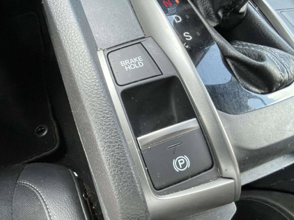 Used 2021 Honda Civic Sport image 32
