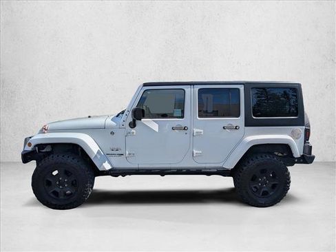 Used 2018 Jeep Wrangler Unlimited Sahara w/ Trailer Tow Group image 9