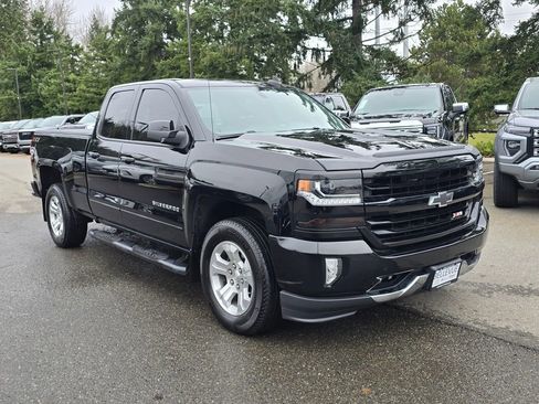Used 2018 Chevrolet Silverado 1500 LT w/ All Star Edition image 7