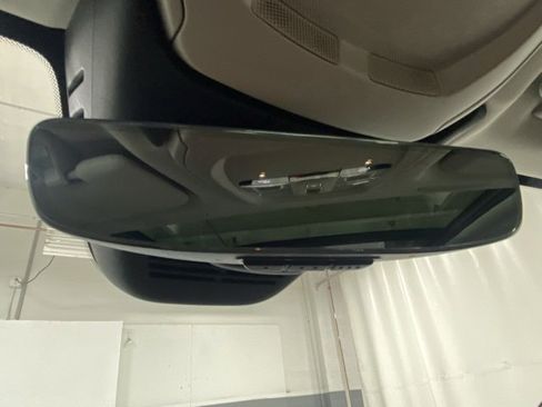 Certified 2025 Volvo XC60 B5 Plus image 27