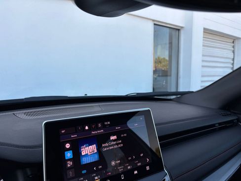 Used 2025 Jeep Compass Trailhawk image 35