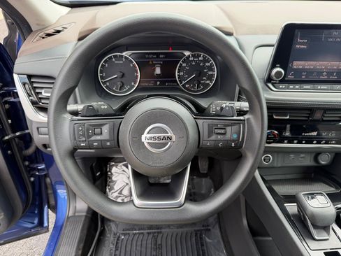 Used 2021 Nissan Rogue SV AWD/4WD image 24