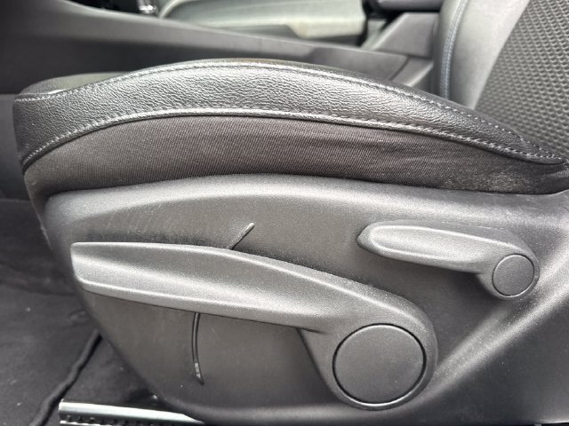 Used 2024 Jeep Compass Latitude AWD/4WD image 14