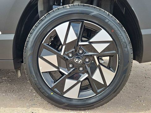 Certified 2025 Hyundai Kona SEL FWD image 13