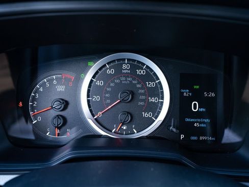 Used 2020 Toyota Corolla SE FWD image 32