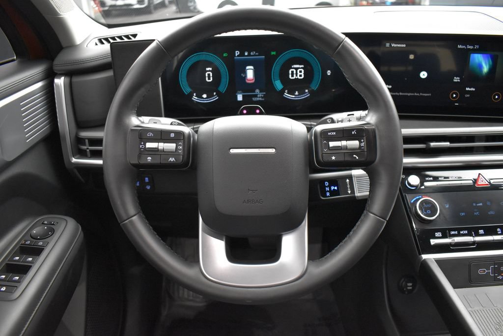 Used 2025 Hyundai Santa Fe XRT AWD/4WD image 16