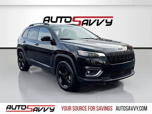 Used 2023 Jeep Cherokee Altitude Lux image 1