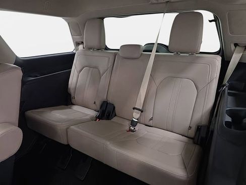 Used 2024 Ford Expedition Limited AWD/4WD image 37