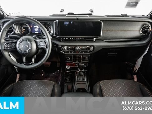 Used 2026 Jeep Gladiator Mojave AWD/4WD image 19