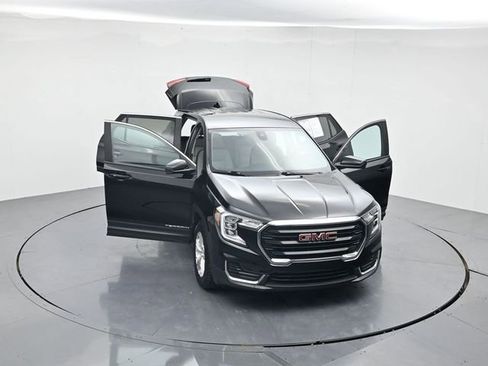 Used 2022 GMC Terrain SLE image 43