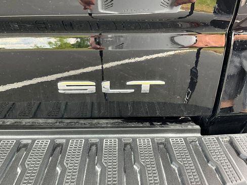 New 2026 GMC Sierra 1500 SLT w/ SLT Premium Plus Package AWD/4WD image 8