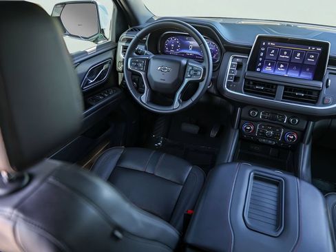 Used 2023 Chevrolet Tahoe RST w/ Luxury Package RWD image 31