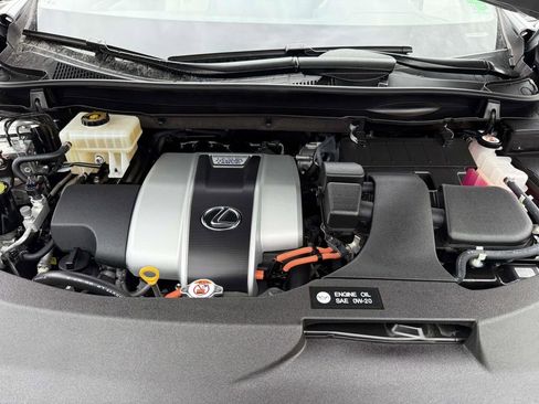 Used 2019 Lexus RX 450h AWD image 28