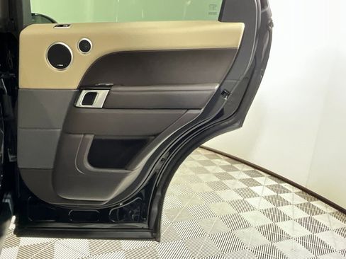 Certified 2022 Land Rover Range Rover Sport HSE Silver Edition image 24