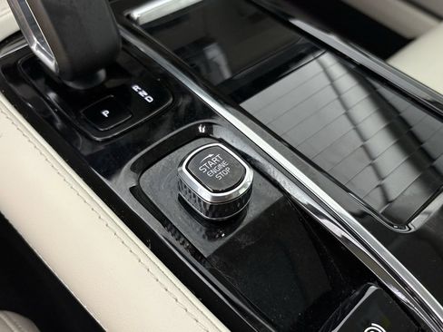 Used 2024 Volvo S60 T8 Ultimate w/ Climate Package image 24