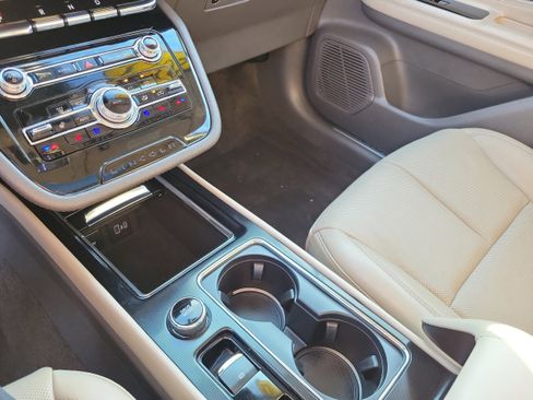 Used 2022 Lincoln Corsair Reserve w/ Equipment Group 201A image 31