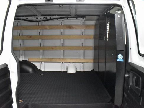 Used 2024 Chevrolet Express 2500 w/ Driver Convenience Package image 17