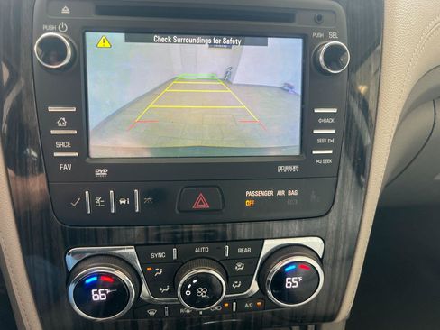 Used 2014 Chevrolet Traverse LT FWD image 49