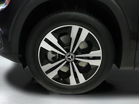 Certified 2026 Mercedes-Benz GLB 250 image 19