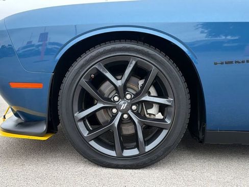 Used 2022 Dodge Challenger R/T w/ Blacktop Package RWD image 9