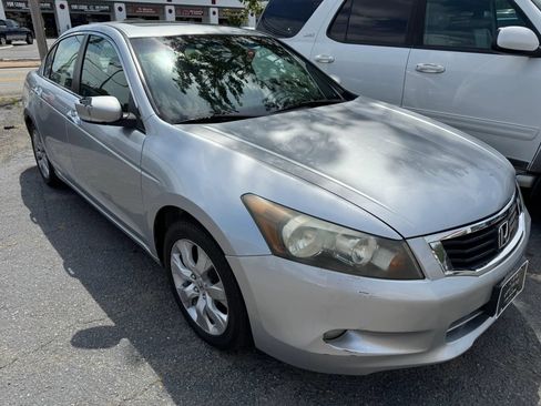 Used 2009 Honda Accord EX image 2