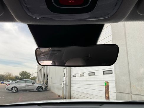 Used 2025 Hyundai Kona SEL image 18