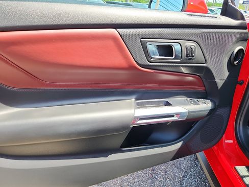 Used 2025 Ford Mustang Premium RWD image 11