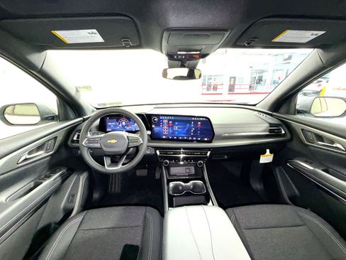 New 2026 Chevrolet Traverse LT FWD image 23