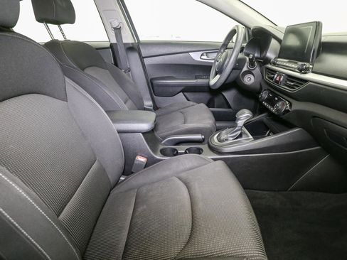 Used 2019 Kia Forte LXS image 17