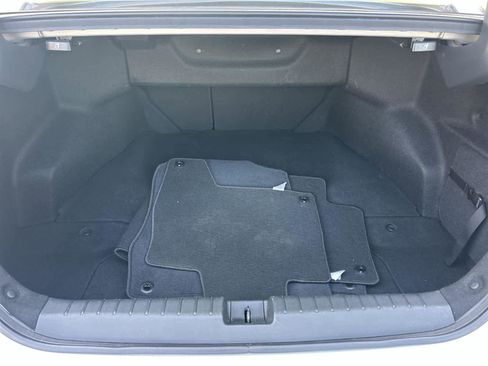 Used 2018 Honda Clarity Touring image 19