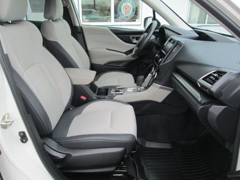 Used 2022 Subaru Forester Premium AWD/4WD image 15