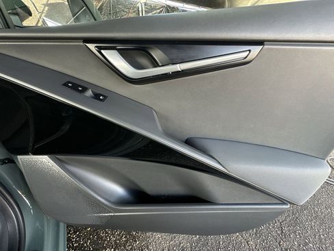 Certified 2023 Kia Niro EX image 29