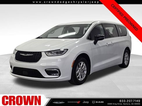 Certified 2024 Chrysler Pacifica Touring-L image 3