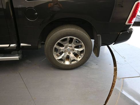 Used 2018 RAM 1500 Limited AWD/4WD image 17