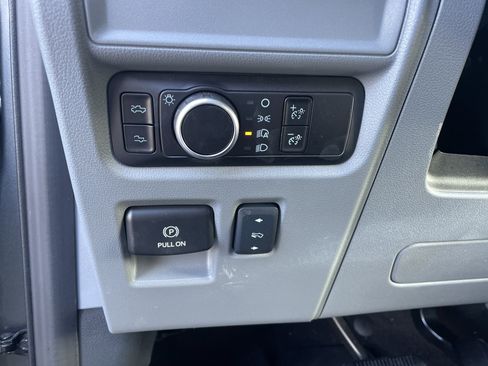 Used 2025 Ford F150 Lightning Flash image 13