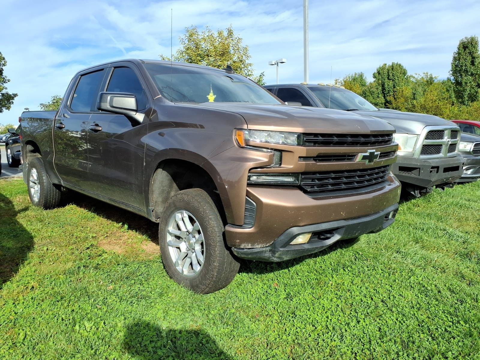 Used 2019 Chevrolet Silverado 1500 RST AWD/4WD image 2