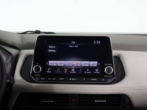 Certified 2025 Nissan Rogue SV image 5