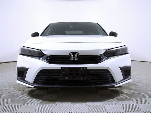 Used 2023 Honda Civic Sport image 5