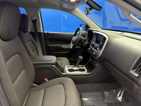 Used 2019 Chevrolet Colorado LT w/ LT Convenience Package AWD/4WD image 23