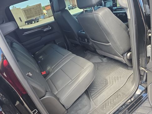 Used 2025 Chevrolet Silverado 1500 LT Trail Boss w/ Convenience Package II AWD/4WD image 11